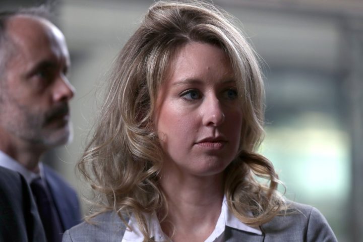 Un site web simule l'expérience de travail au bureau d'Elizabeth Holmes pendant le scandale Theranos