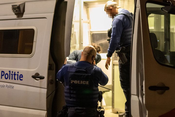 Un suspect arrêté après un incendie volontaire dans un immeuble à Anderlecht
