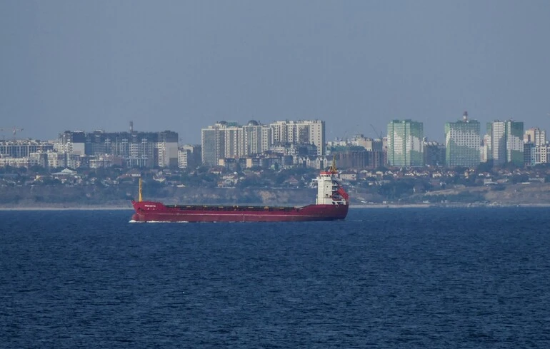 Une attaque de drone russe sur un cargo battant pavillon libérien dans la région d'Odesa fait un mort et trois blessés parmi l'équipage