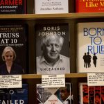 Une chronique humoristique politique négligée pour le prix Nobel de littérature malgré son audace.