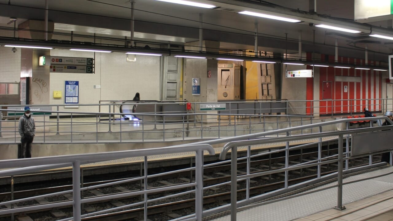Une épicerie solidaire ouvre dans la station de métro Porte de Namur