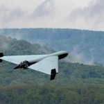 Une frappe de drone russe détruit un immeuble résidentiel à Kharkiv, opérations de secours en cours
