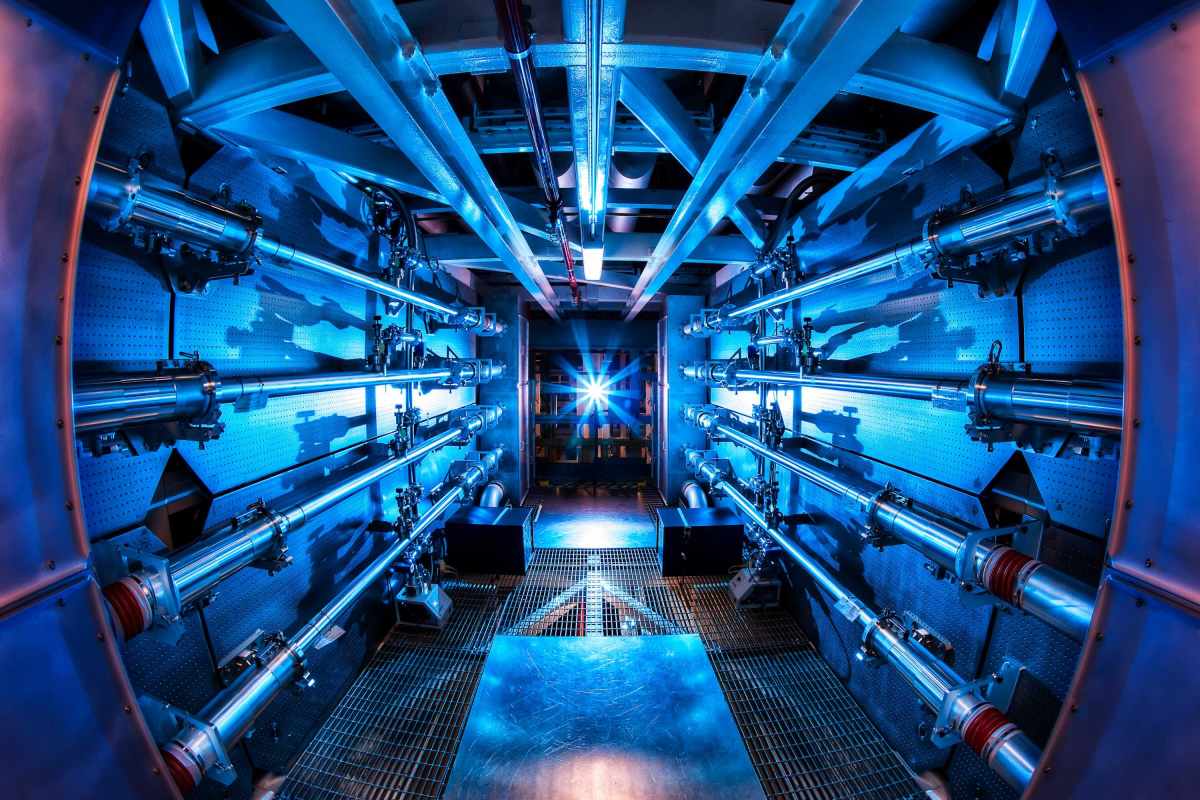 Une startup de Cambridge développe un réacteur de fusion compact pour des expériences en laboratoire et de futures centrales électriques.