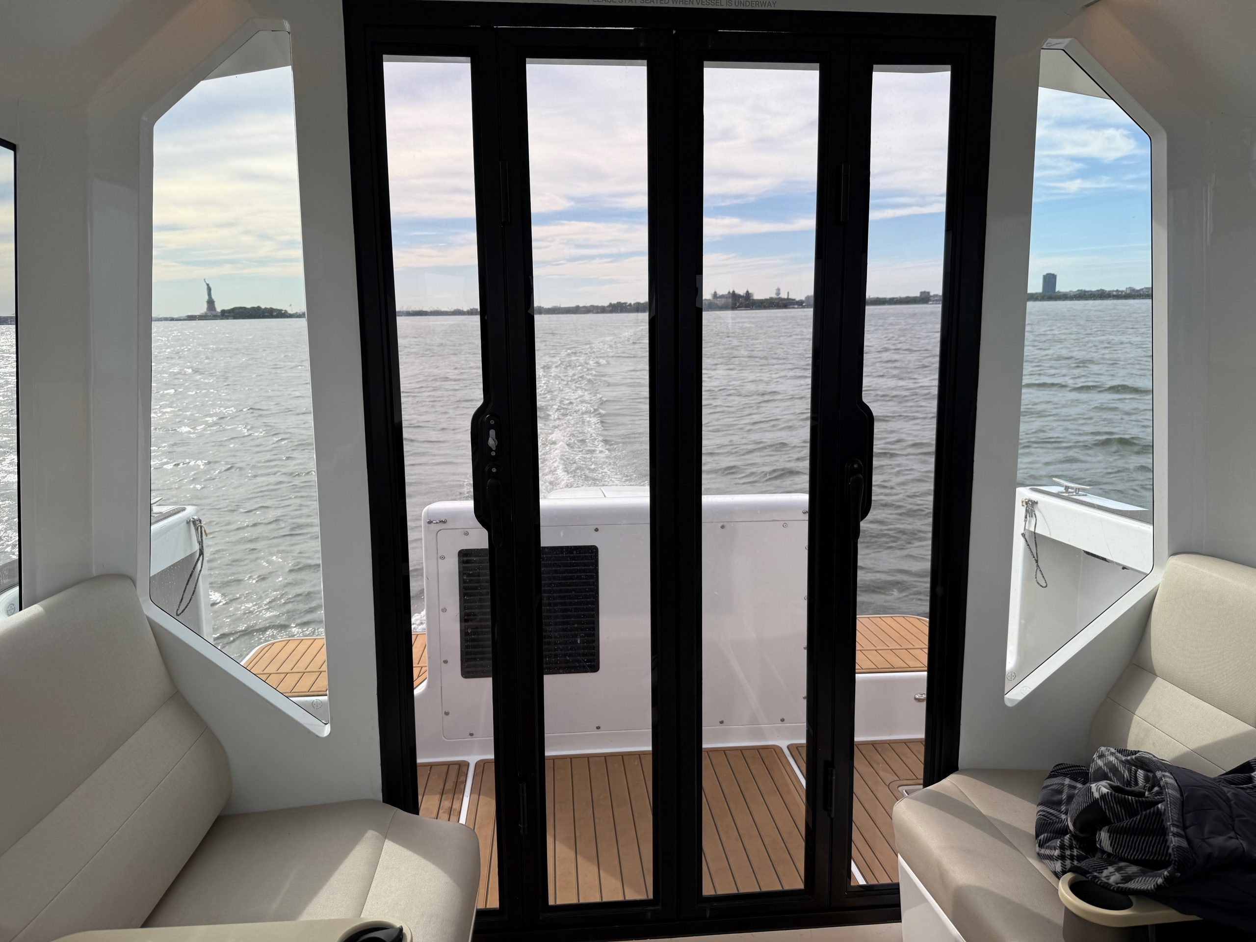 Vessev lance un ferry électrique à hydrofoil conçu pour améliorer le transport fluvial urbain