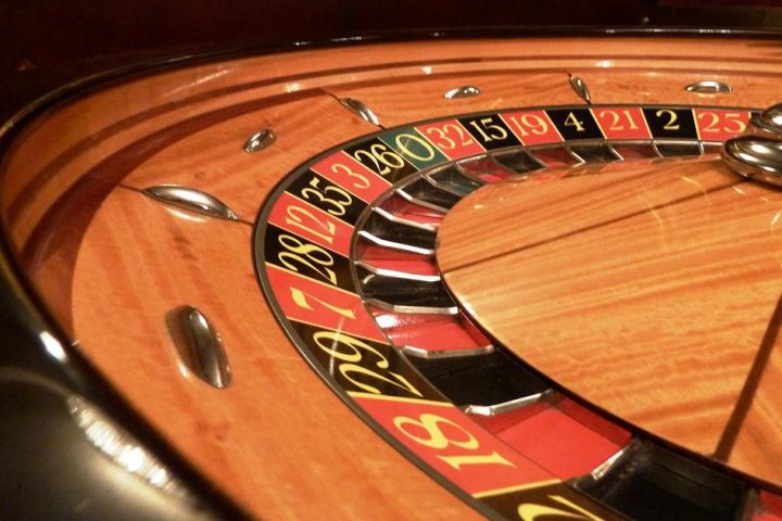 Vooruit mette en lumière l'écart fiscal dans la taxe sur les jeux en Flandre, Bruxelles maintenant un taux inférieur